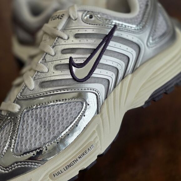 Nike Air Pegasus 2005 Chrome Photon Dust Women's 10 Silver Greige New HJ7310-025 - Picture 12 of 16